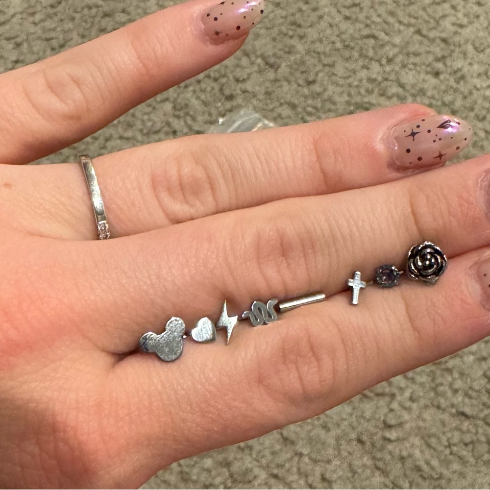 16 pairs sterling silver flat/screw back earrings